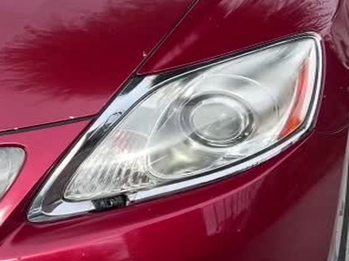 Lexus GS headlight after ANHEM restoration
