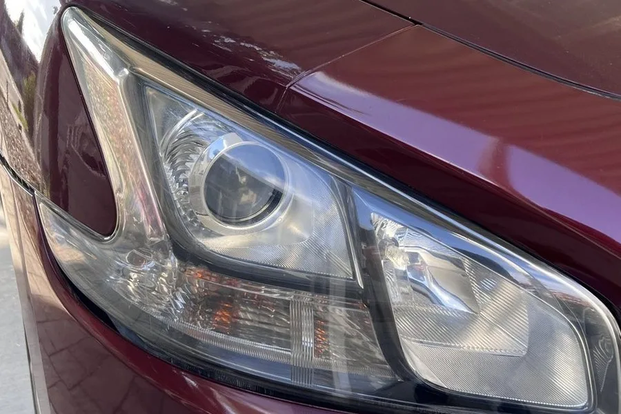 ANHEM finished headlight after restoration and protection